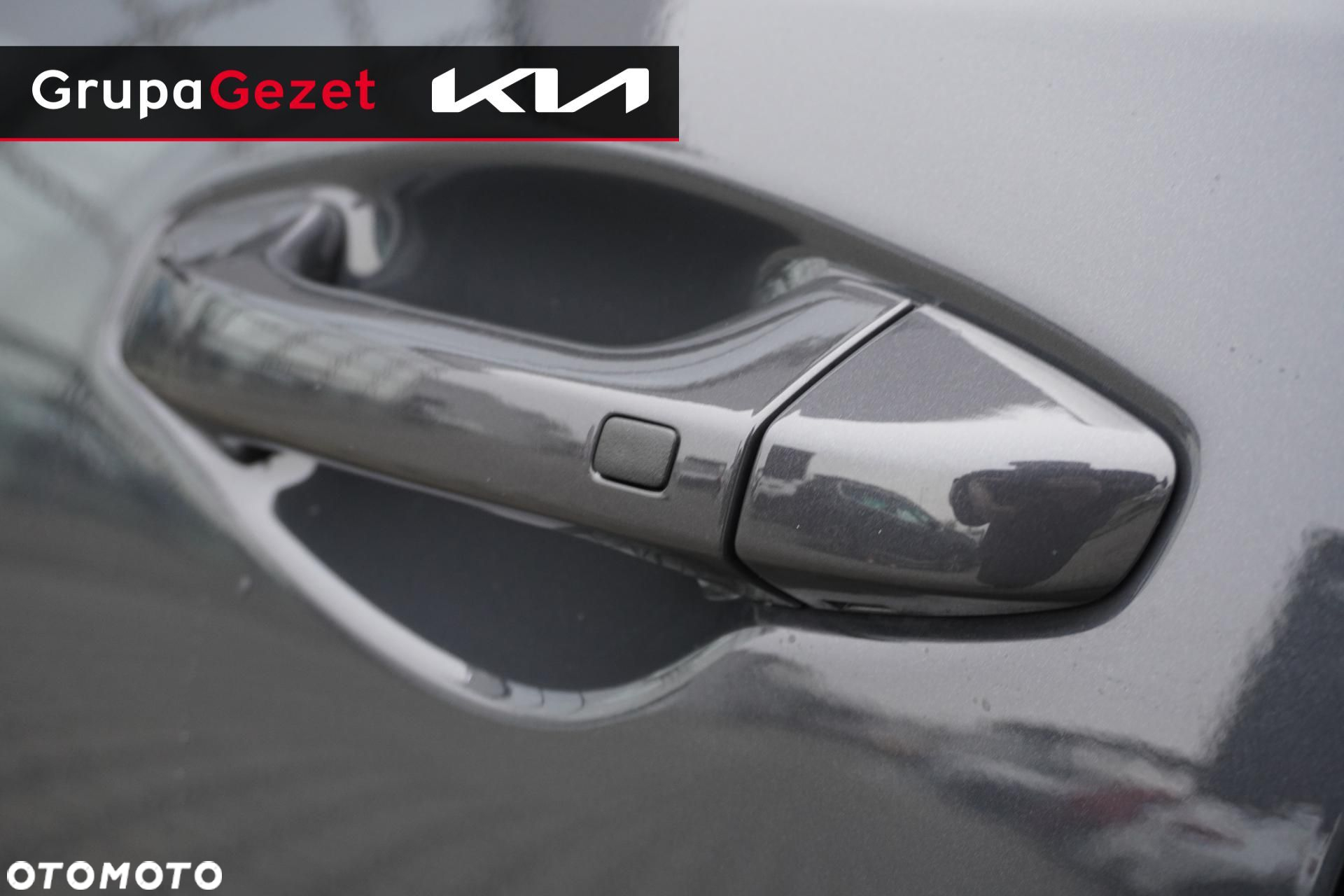 Kia Ceed - 11
