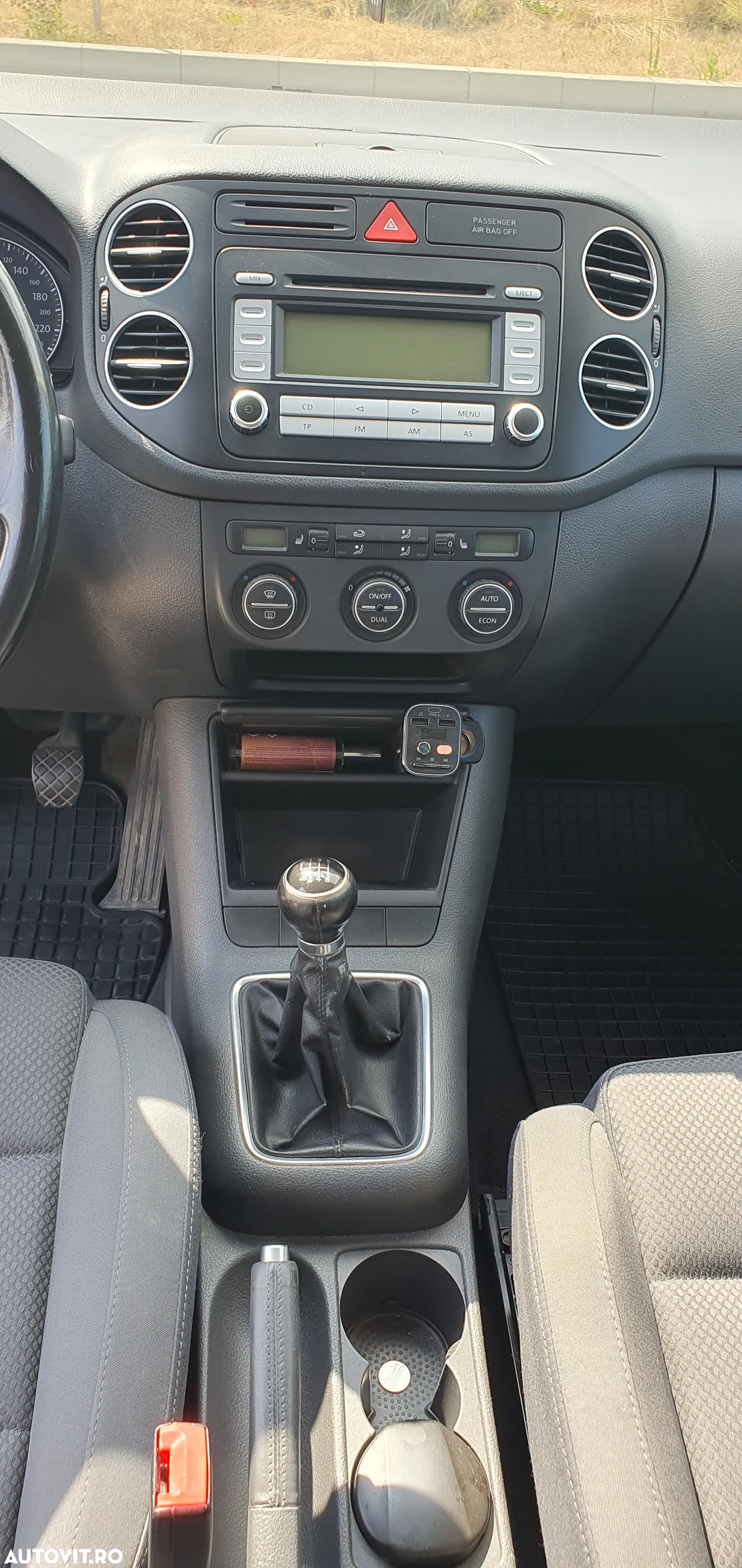 Volkswagen Golf Plus 2.0 TDI Comfortline - 8