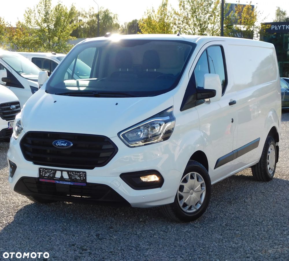 Ford Custom - 1