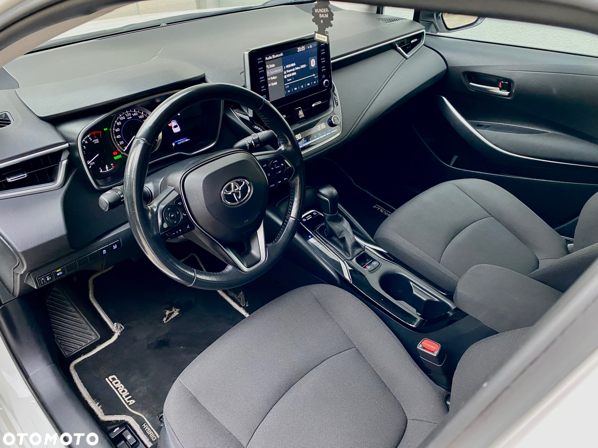 Toyota Corolla 1.8 Hybrid Comfort - 18