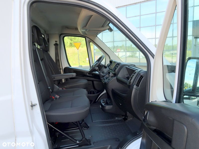 Fiat 2024r DUCATO MAXI 180ps, RAMA, Salon Polska, kabina 1właściciel. Klimatronik, amortyzowany fotelIdealna Laweta - 14