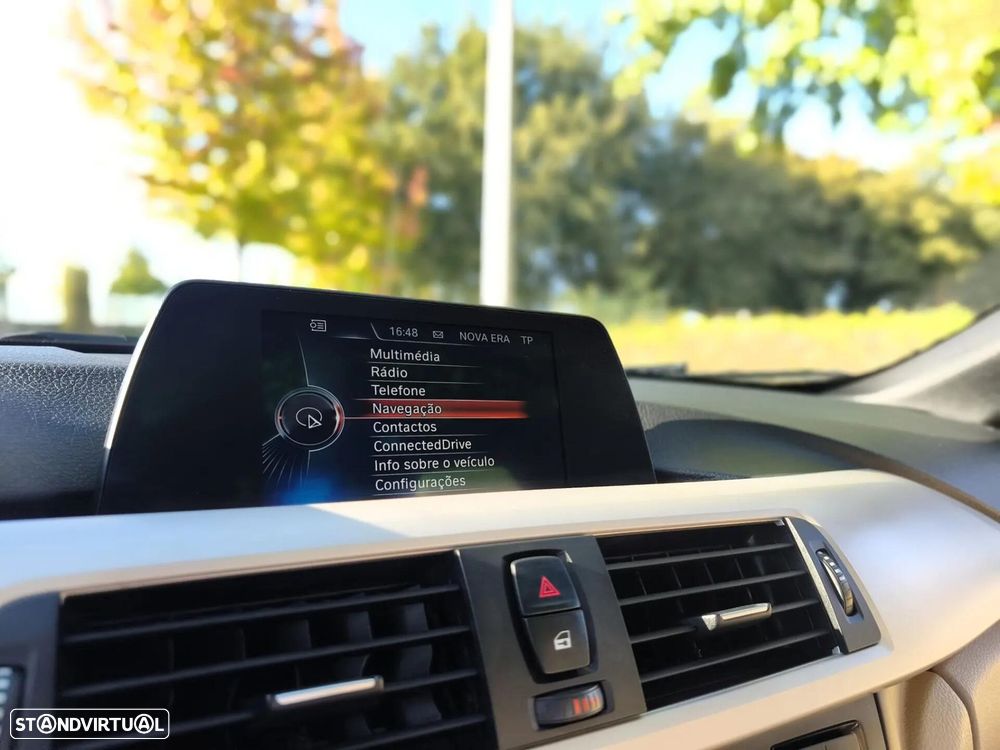 BMW 420 d Aut. Modern Line - 32