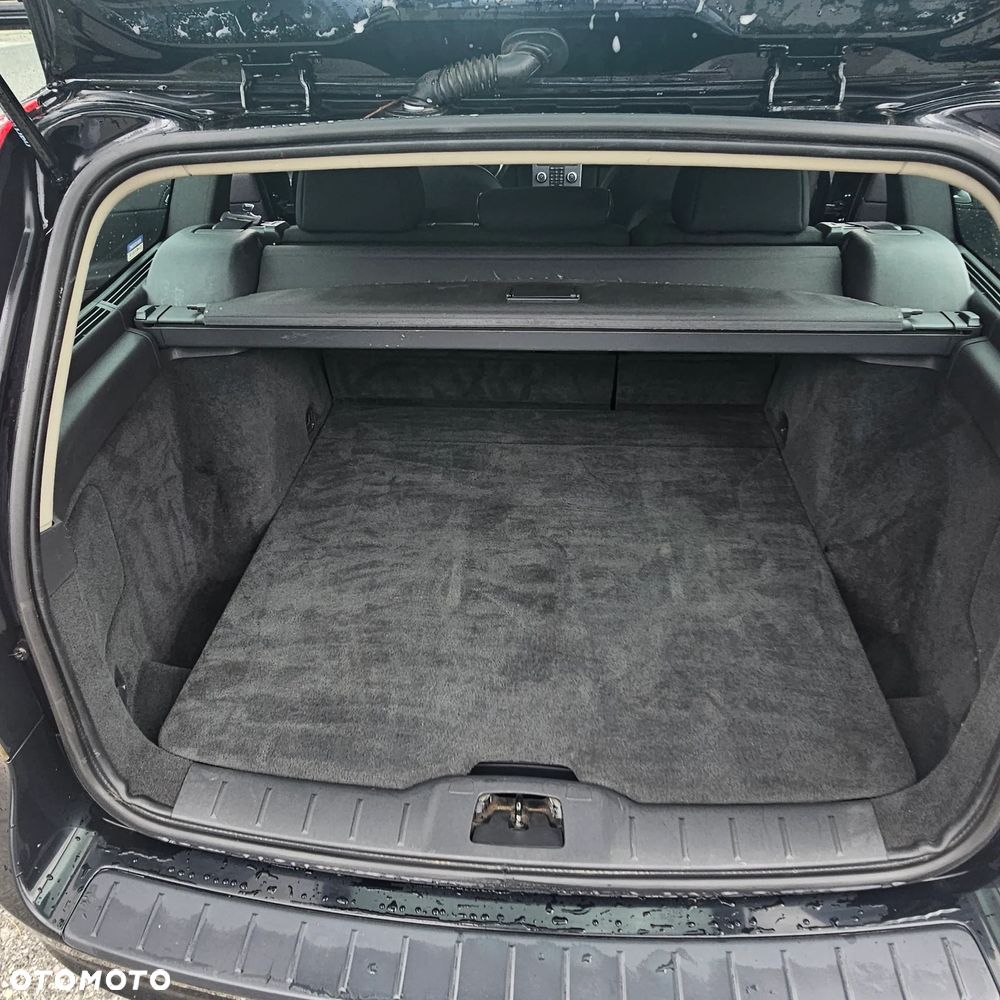 Volvo V50 D3 - 11