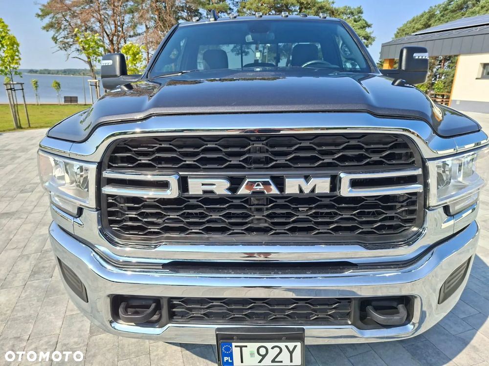 RAM 2500 - 24