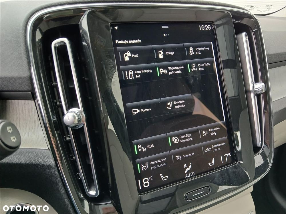 Volvo XC 40 - 18
