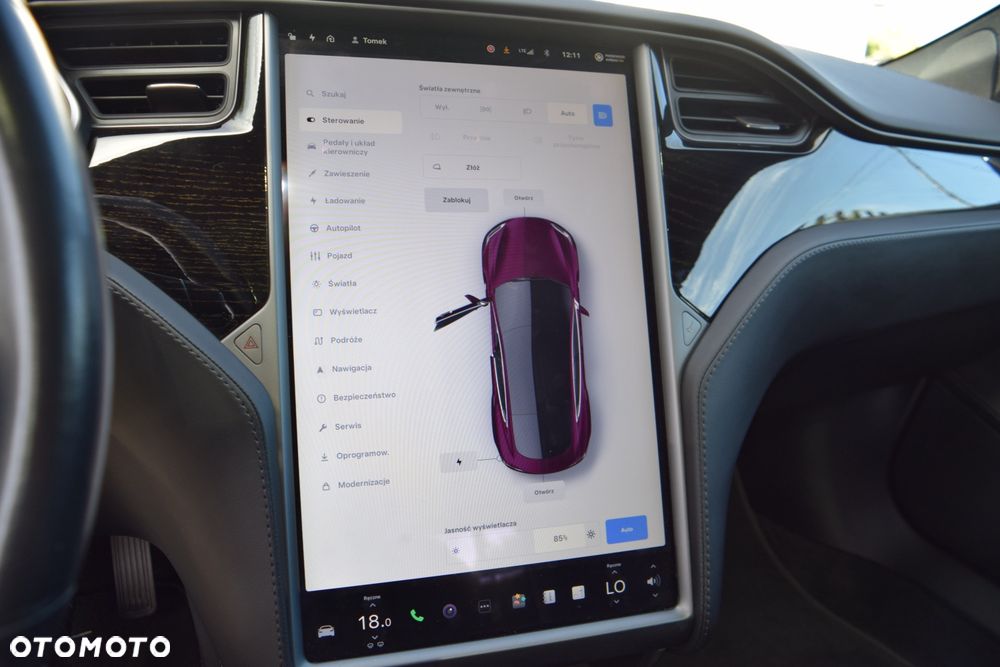 Tesla Model S - 28