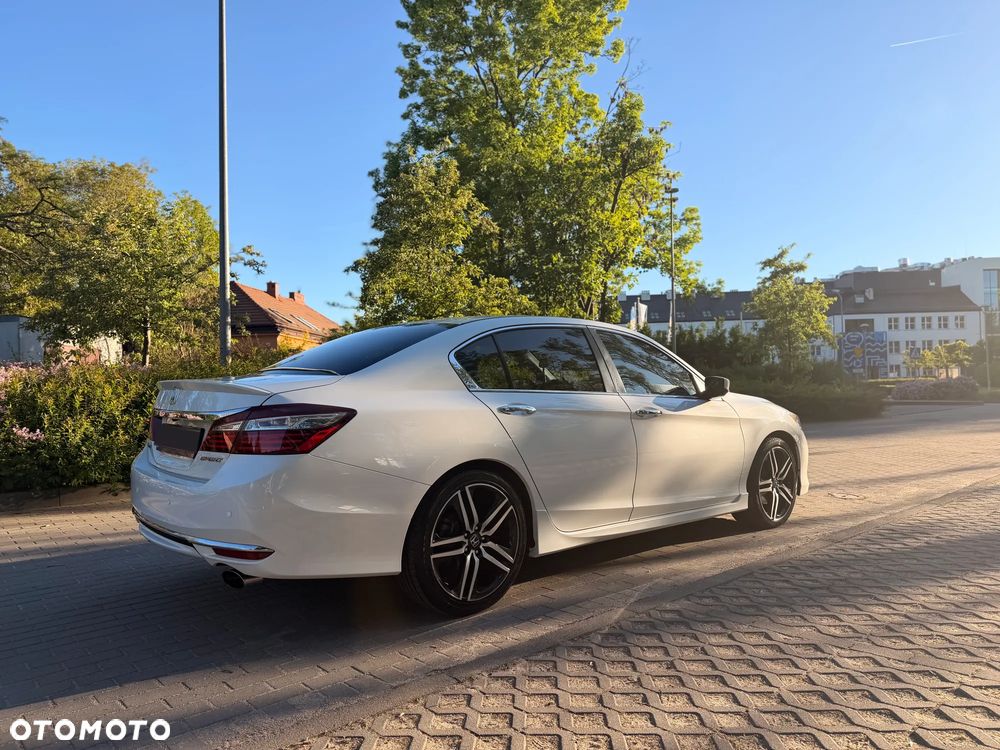 Honda Accord - 3