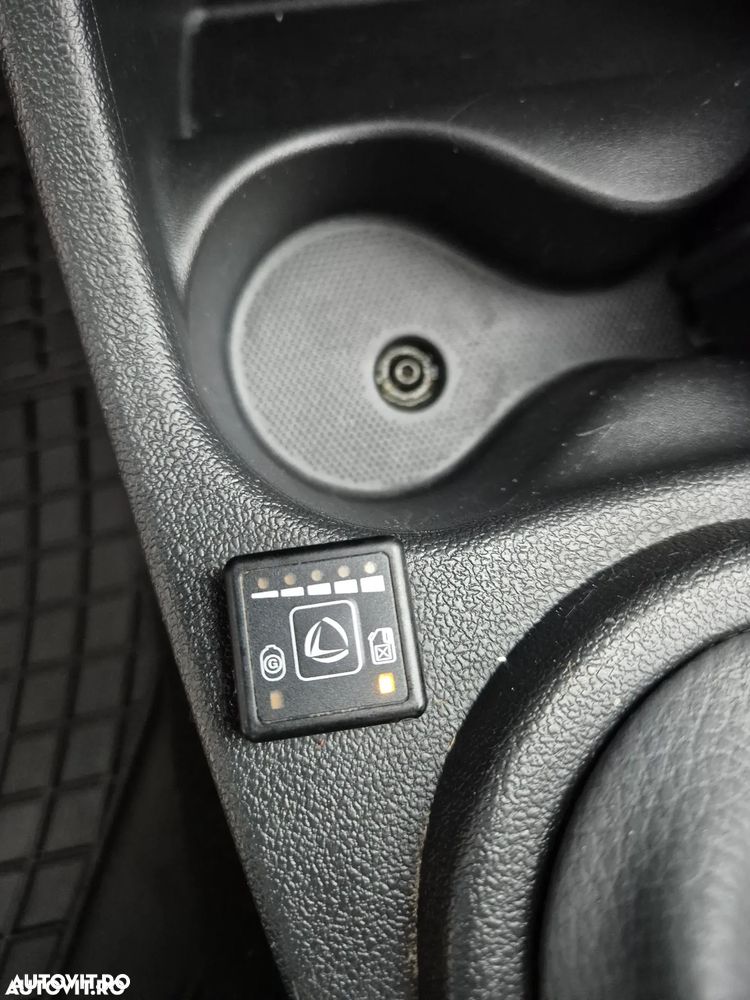Dacia Sandero 1.4 MPI Ambiance - 9