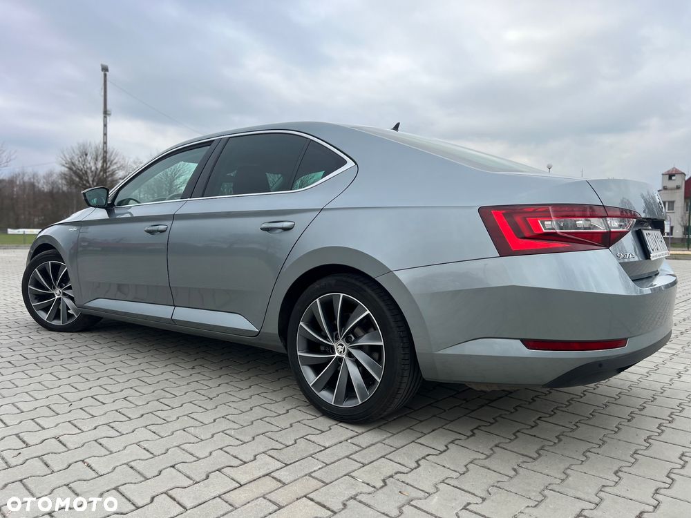 Skoda Superb 2.0 TDI SCR 4x4 L&K DSG - 11