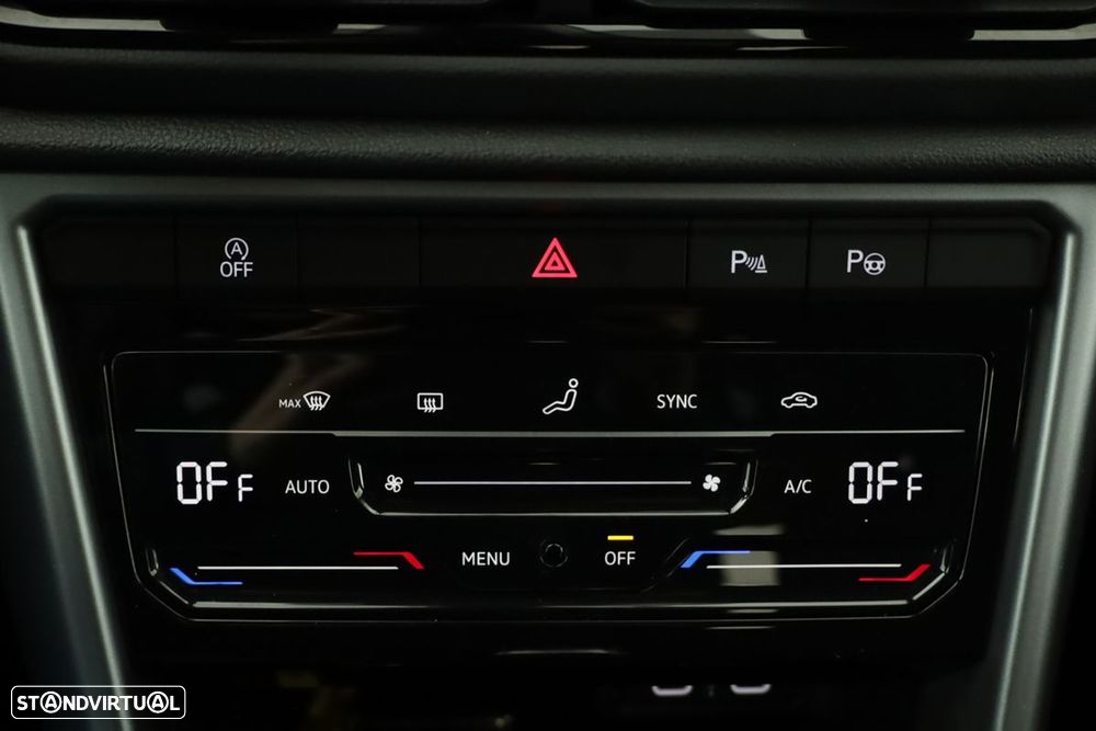 VW T-Roc 1.5 TSI Urban DSG - 12