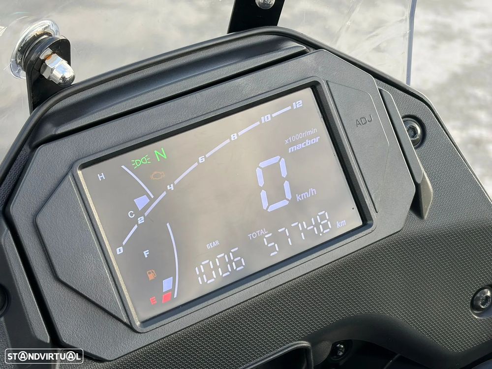 Macbor Montana XR1 125 - 8