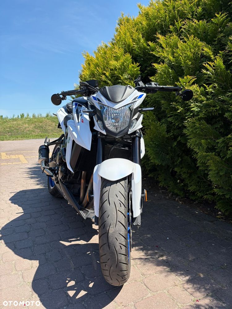 Suzuki GSX - 5