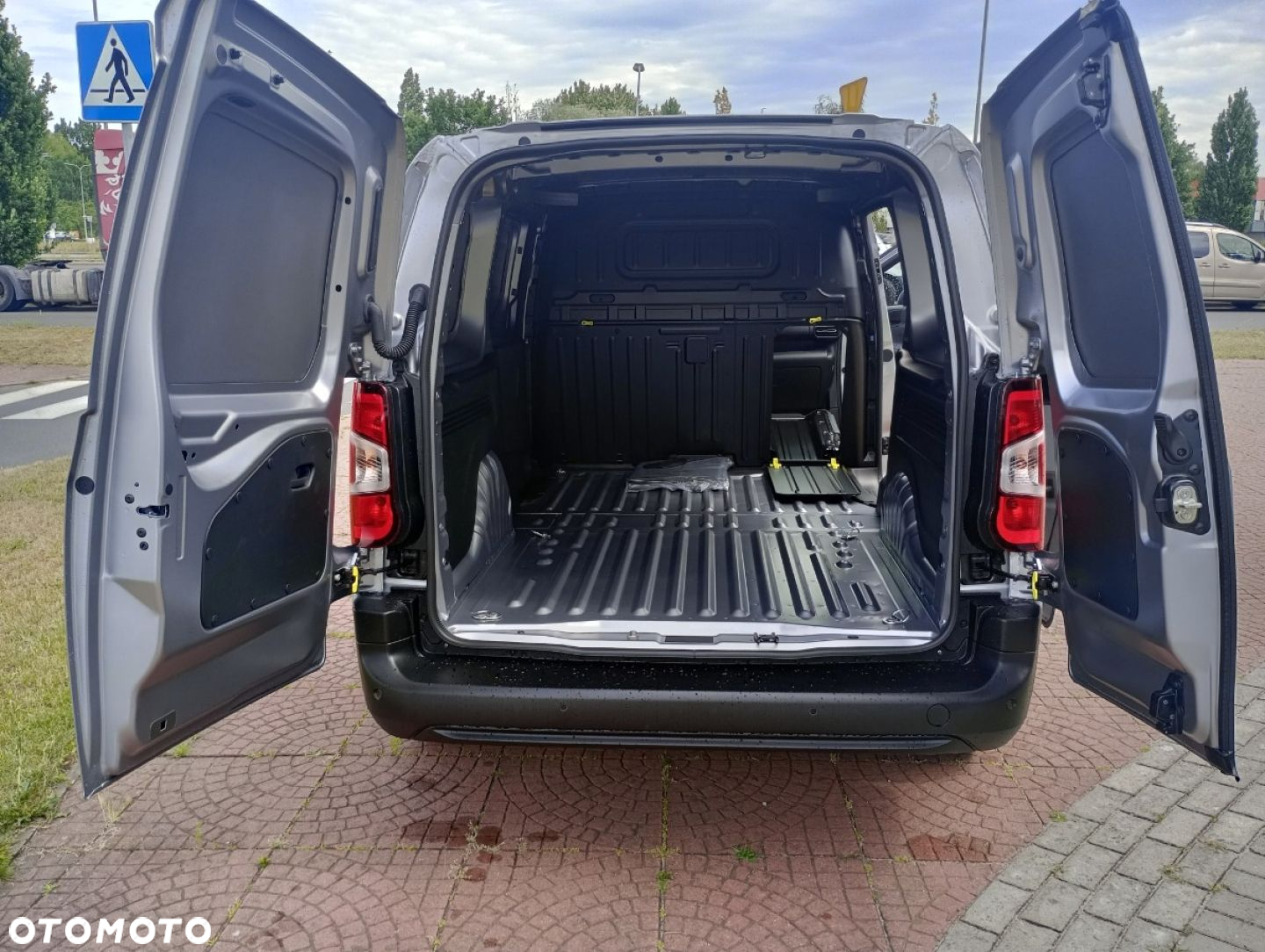 Citroën Berlingo - 11