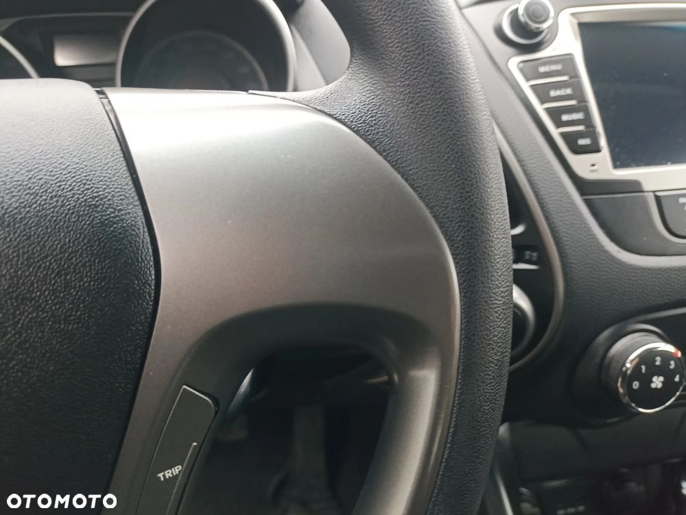 Hyundai ix35 blue 1.6 2WD Finale Silver - 12