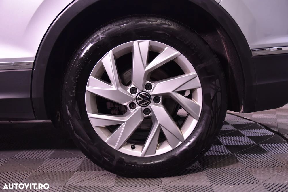 Volkswagen Tiguan - 14