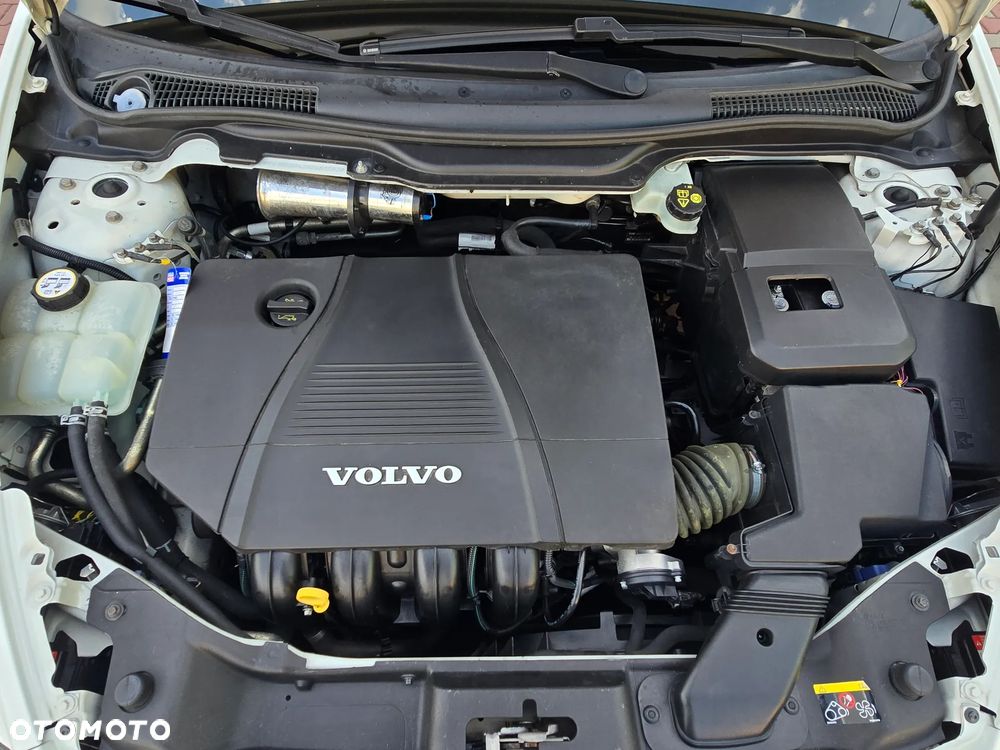 Volvo S40 1.8 Momentum - 33