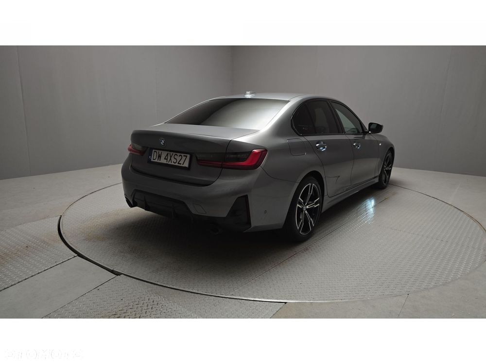 BMW Seria 3 320d xDrive mHEV M Sport - 30