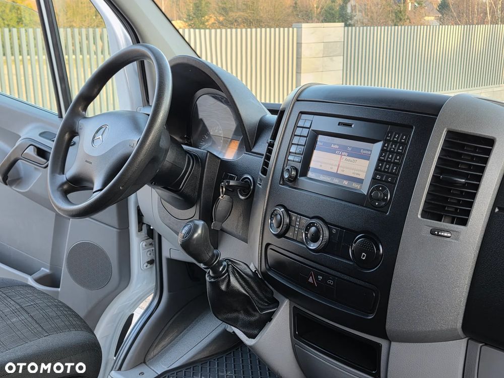 Mercedes-Benz Sprinter - 18