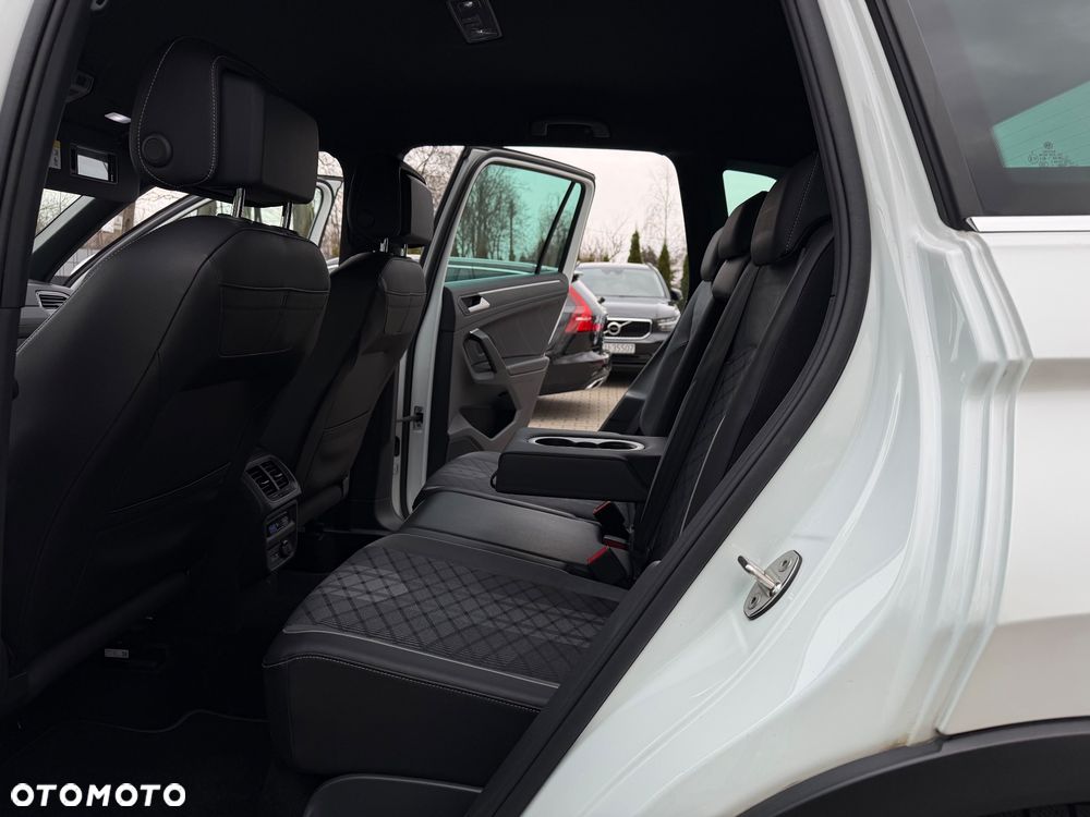 Volkswagen Tiguan 1.5 TSI OPF DSG R-Line - 30