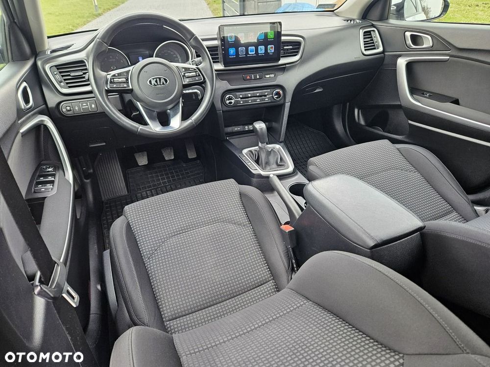 Kia Ceed - 7