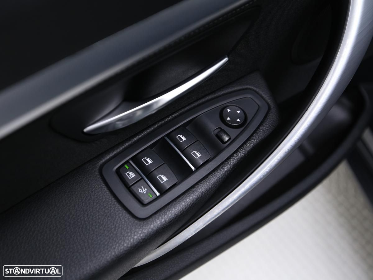 BMW 320 Gran Turismo - 13