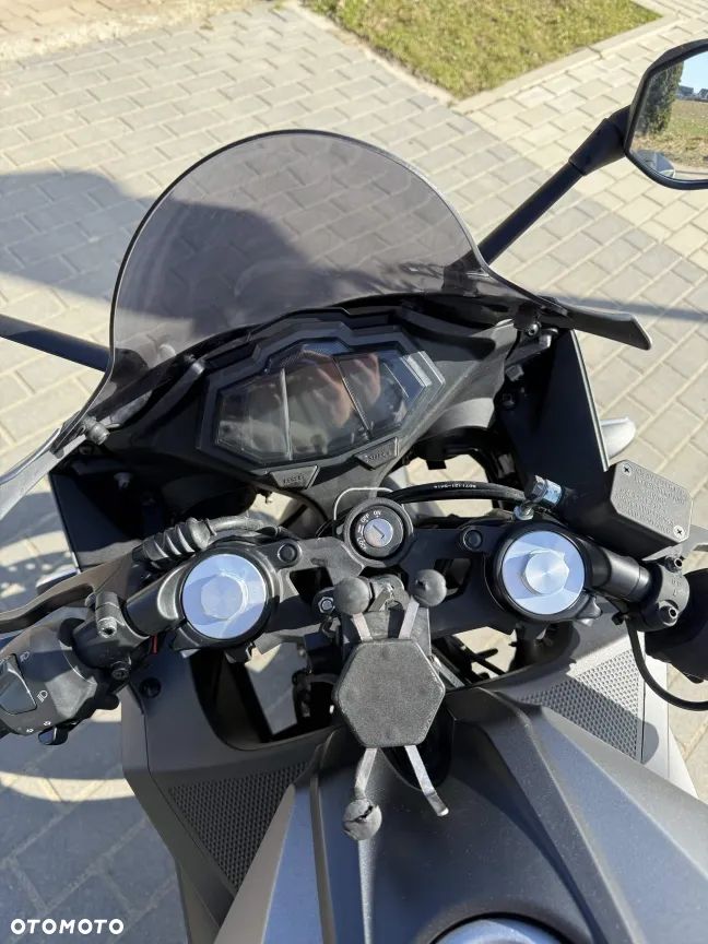 Yamaha YZF - 24