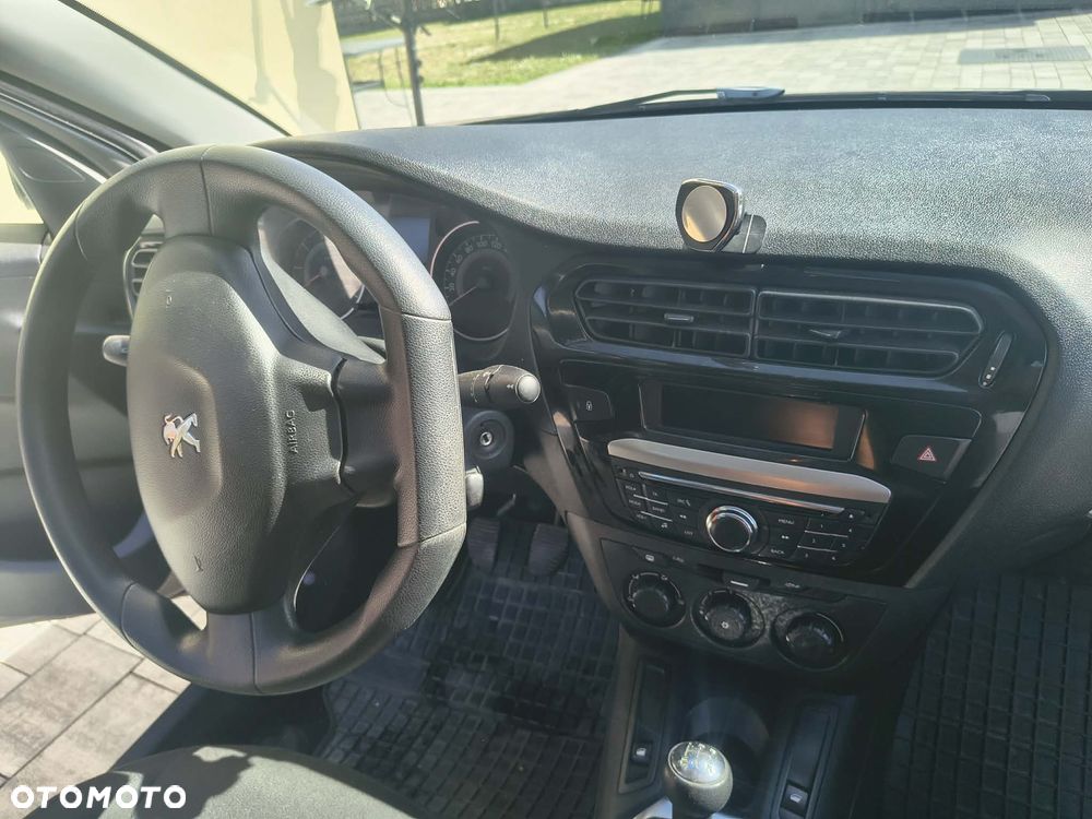 Peugeot 301 1.2 Pure Tech Access - 11
