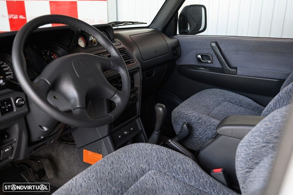 Mitsubishi Pajero 2.8 TD GLS - 20
