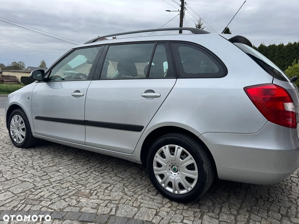 Skoda Fabia 1.4 16V Ambiente - 10