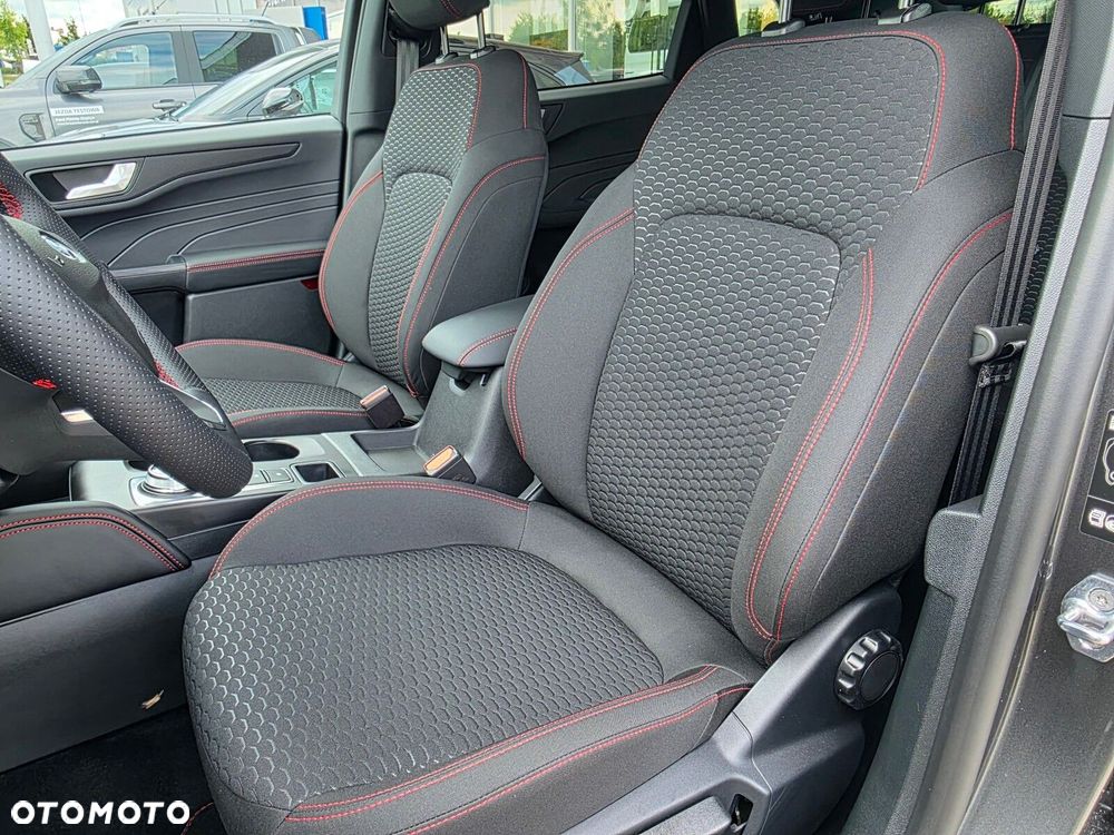 Ford Kuga - 16