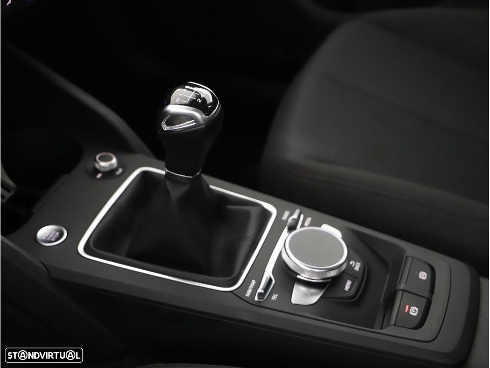 Audi Q2 30 TFSI - 36