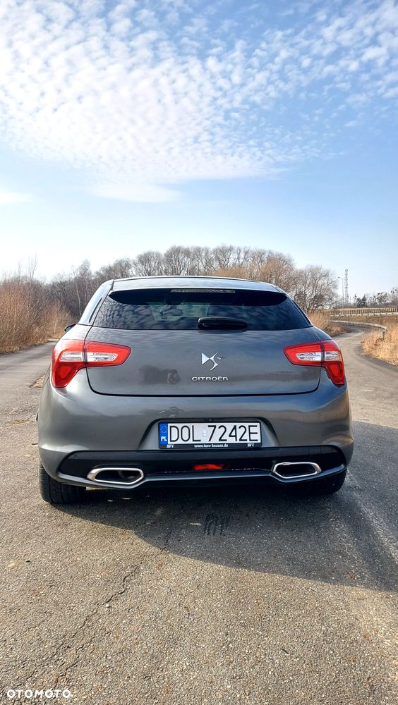 Citroën DS5 Hybrid4 EGS6 Chic - 4