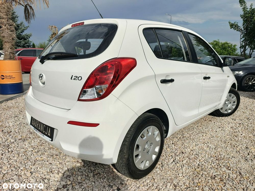 Hyundai i20 - 22