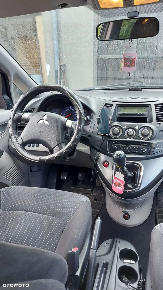 Mitsubishi Grandis 2.0 DID Instyle - 10