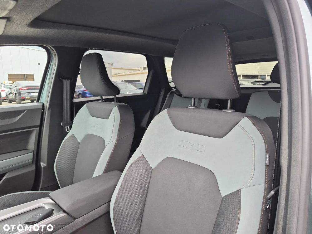 Dacia Bigster 1.8 Full Hybrid 155 Extreme MMT - 11