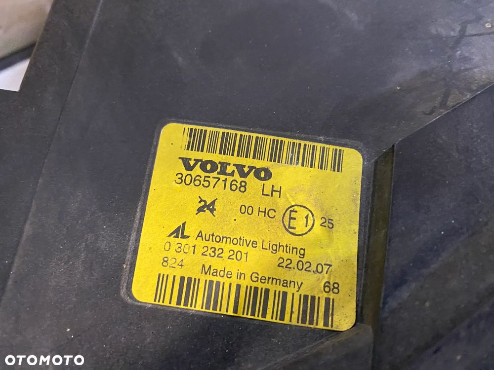 lampa volvo c30 zwykła lewa eu cała - 4
