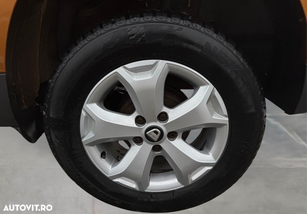 Dacia Duster 1.6 SCe Comfort - 27