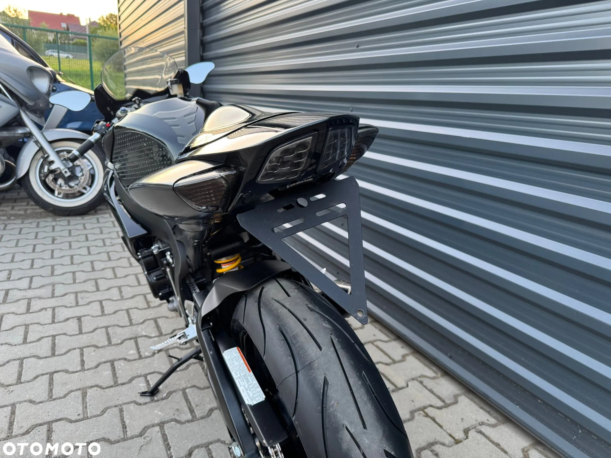 Suzuki GSX-R - 11