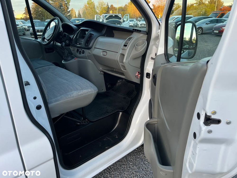 Renault TRAFIC - 15