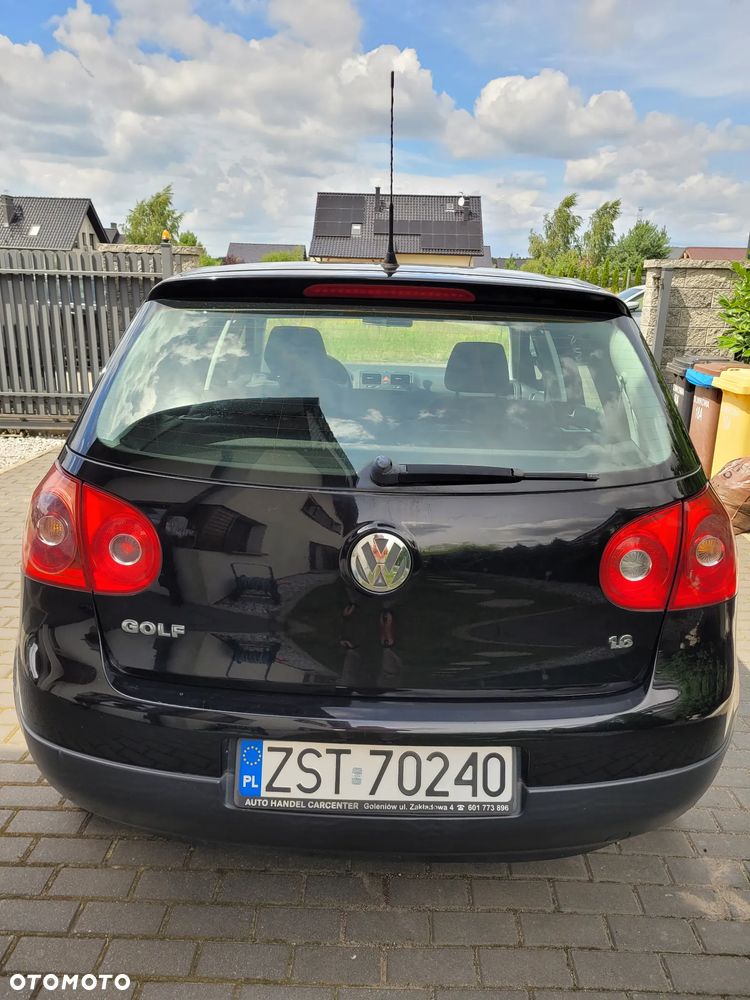 Volkswagen Golf 1.6 Trendline - 4