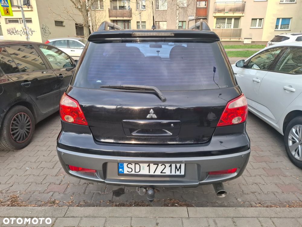 Mitsubishi Outlander 2.0 Comfort 4WD - 10