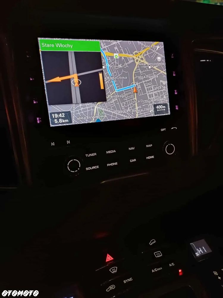 Chrysler Pacifica - 15