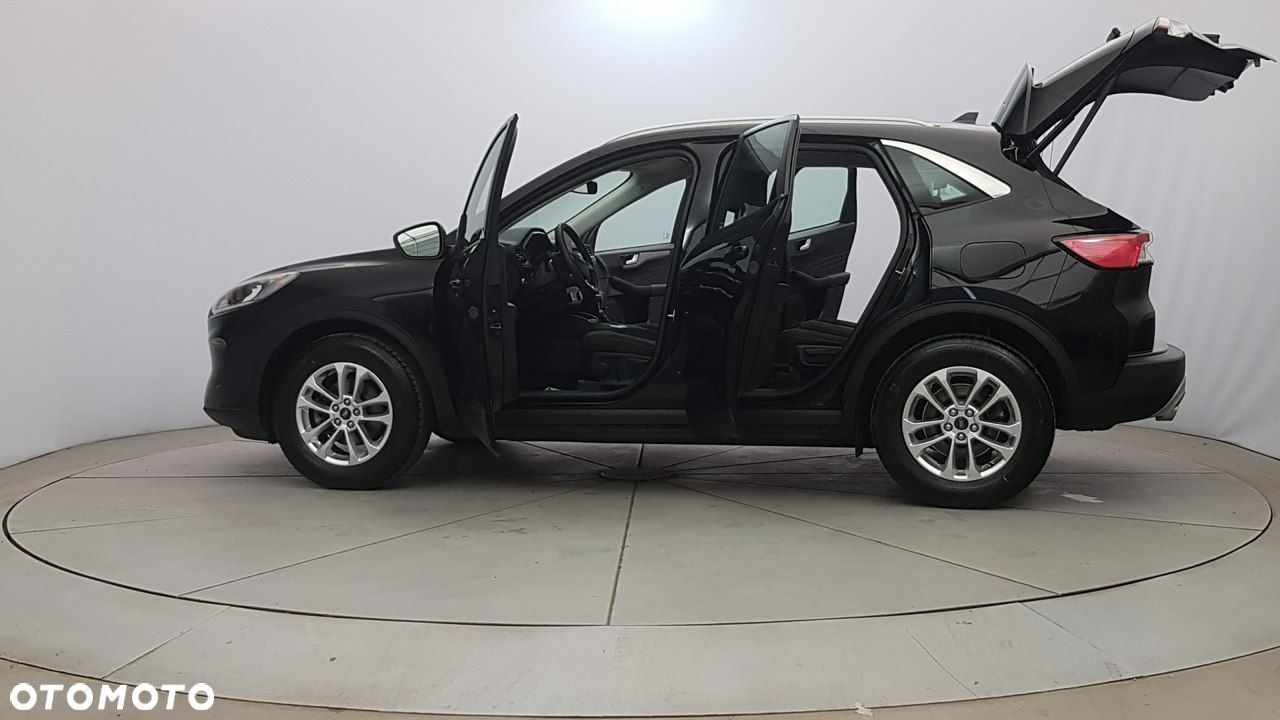 Ford Kuga - 10