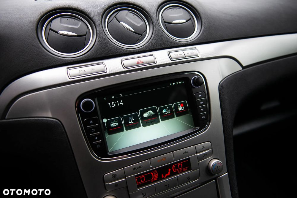 Ford Galaxy 2.0 TDCi Ghia - 32