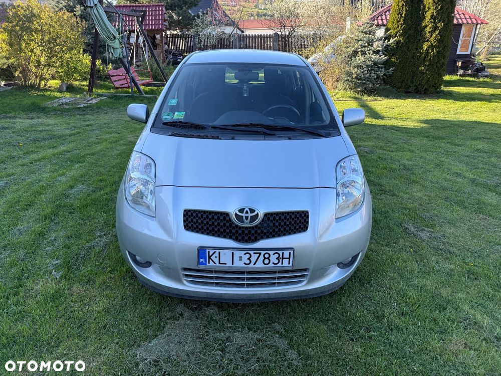 Toyota Yaris 2007 photo 4