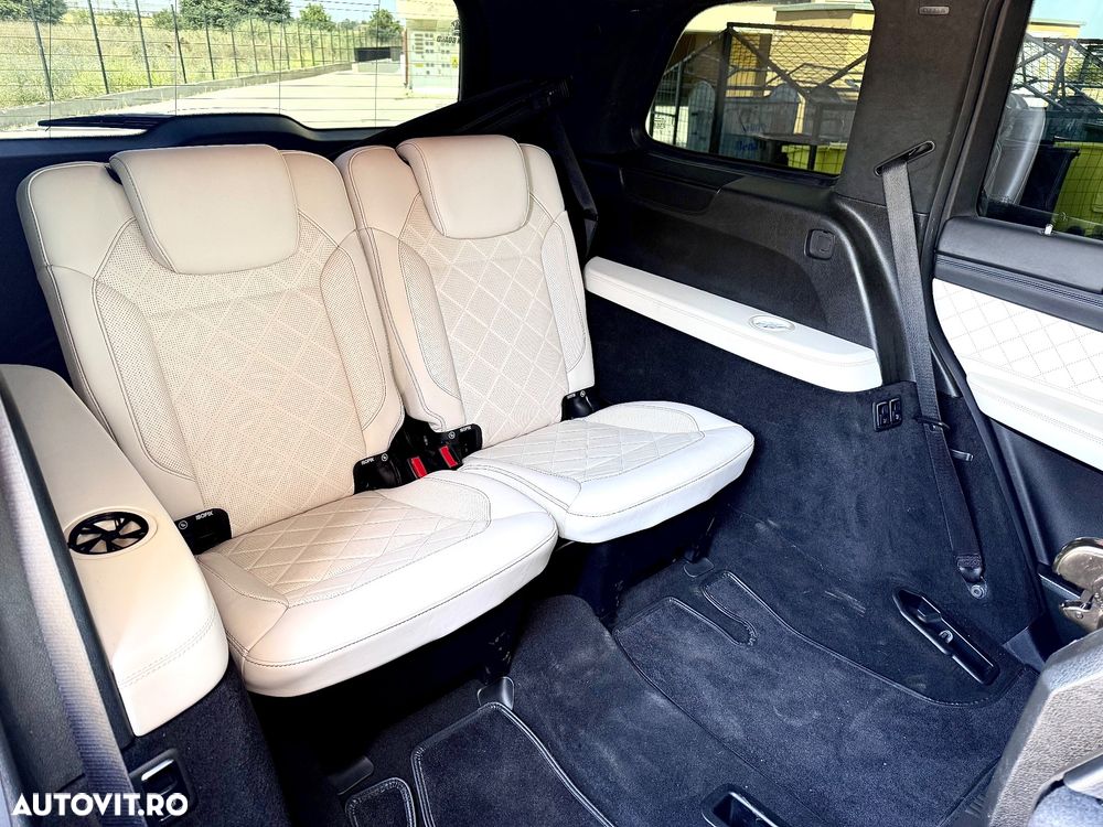 Mercedes-Benz GLS - 11
