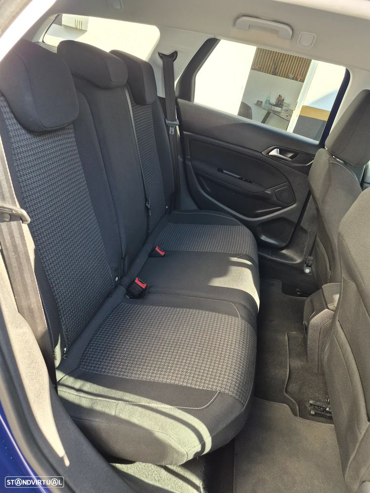 Peugeot 308 SW 1.2 PureTech Style - 24