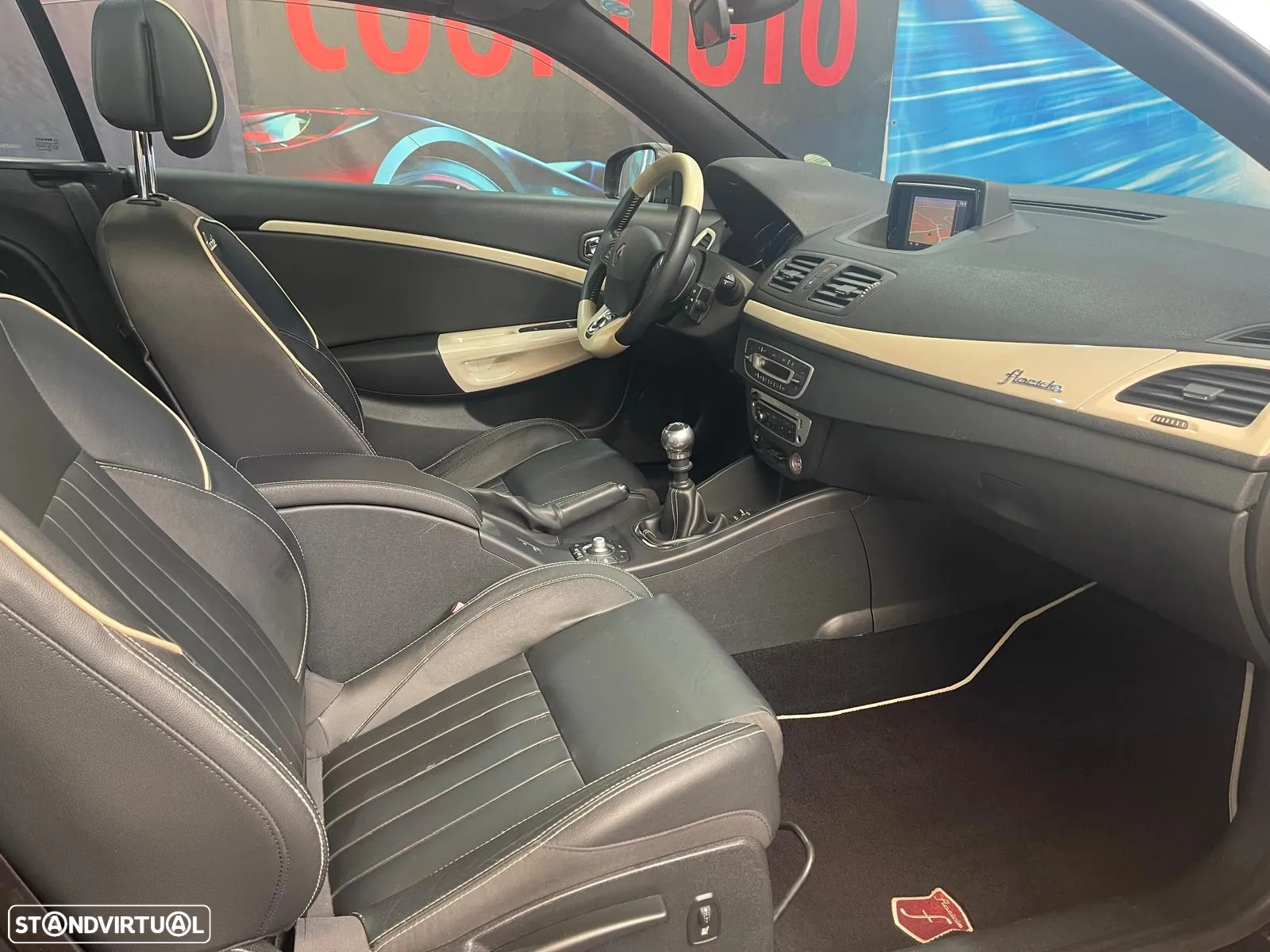 Renault Mégane CC Energy dCi 130 Start & Stop FAP Coupe-Cabri Luxe - 26
