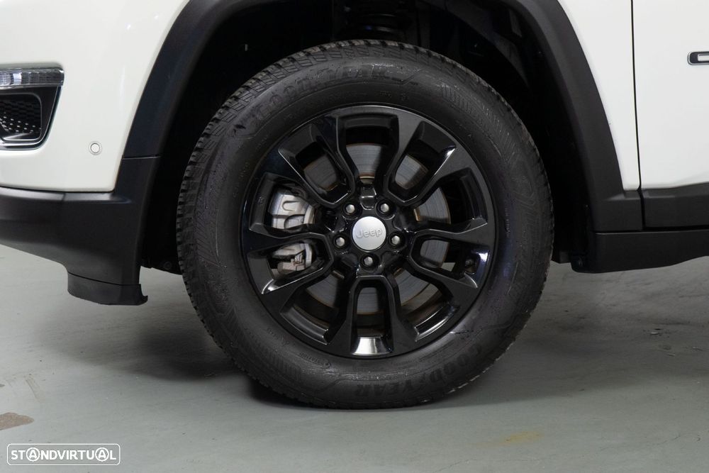 Jeep Compass - 18