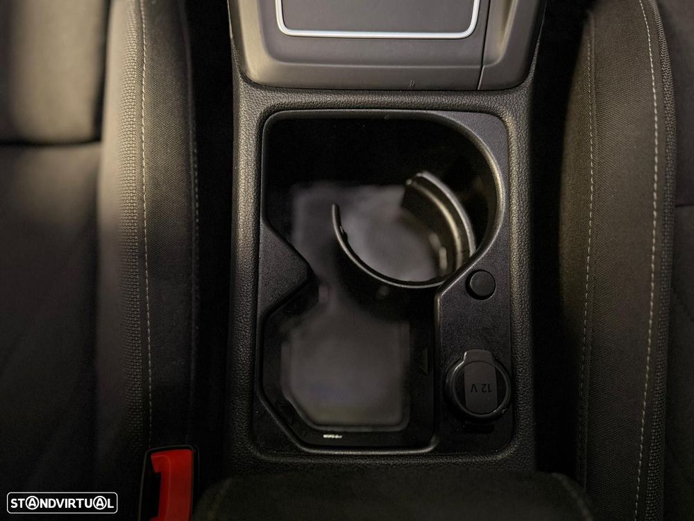 VW Golf 1.4 TSI e-Hybrid DSG - 35